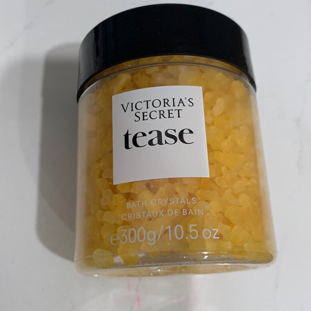 VS Tease Bath Crystals